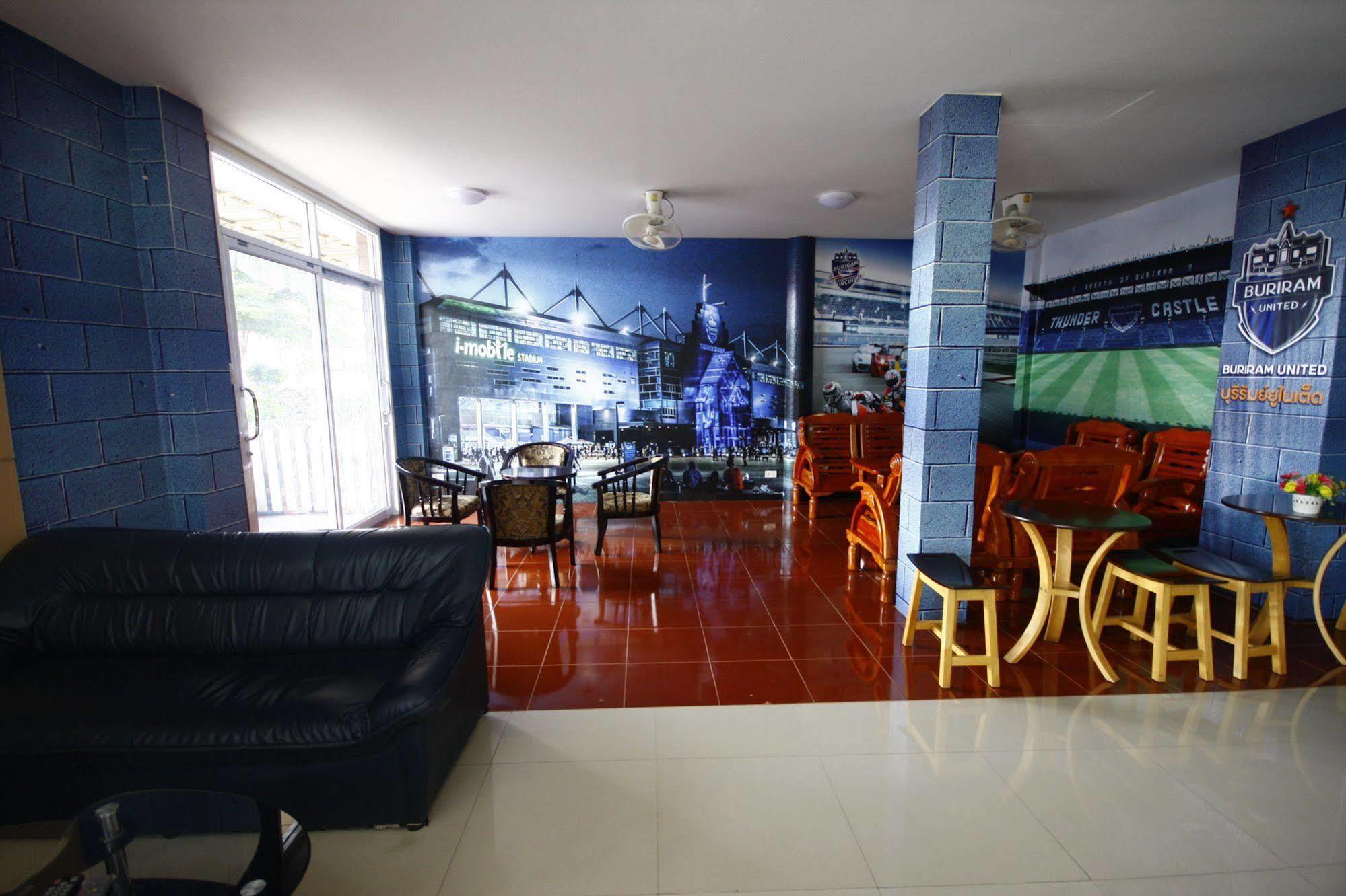 Jaroensin Place Buriram Exterior foto